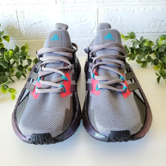 - Addidas Boost X9000L4 RUNNING SHOES 4