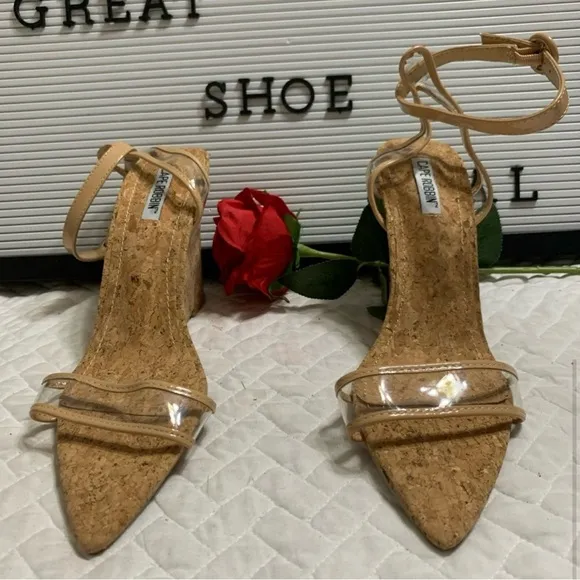 🛍️🛍️ HOST PICK 🎁 Cape Robbin Women's Tan and transparent Cork Sandals