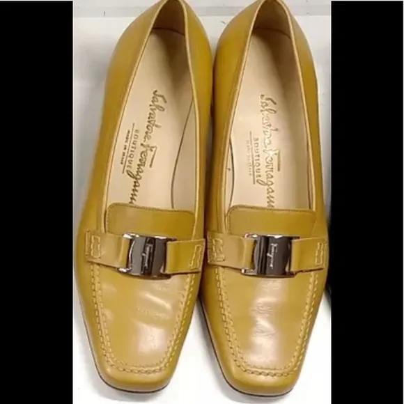 👠 Salvatore Ferragamo yellow leather Shoes heels pumps
