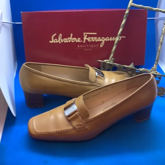 👠 Salvatore Ferragamo yellow leather Shoes heels pumps
