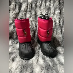240: Polo Ralph Lauren Todder Girl Snow Boots
