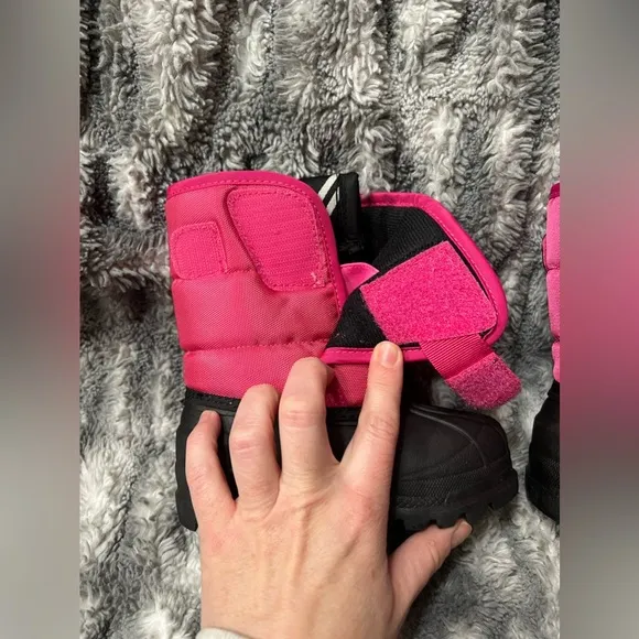 240: Polo Ralph Lauren Todder Girl Snow Boots