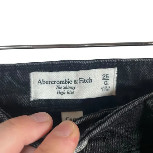 Abercrombie Curve Love Skinny High Rise Center Seam Split Hem Black Size 25L