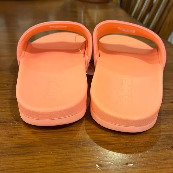 Adidas Adilette Comfort Slides Sandals Shoes Coral B43528 Women’s Size 8