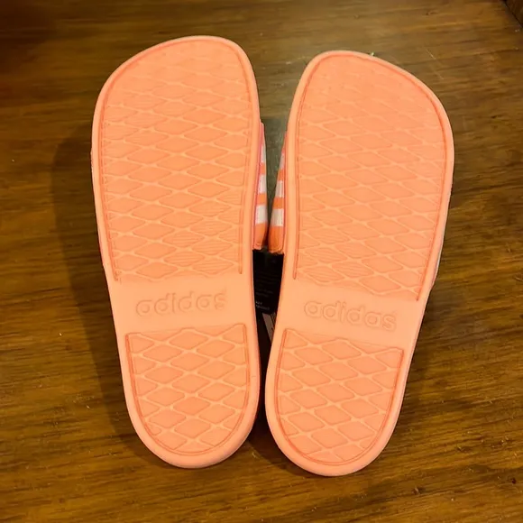 Adidas Adilette Comfort Slides Sandals Shoes Coral B43528 Women’s Size 8