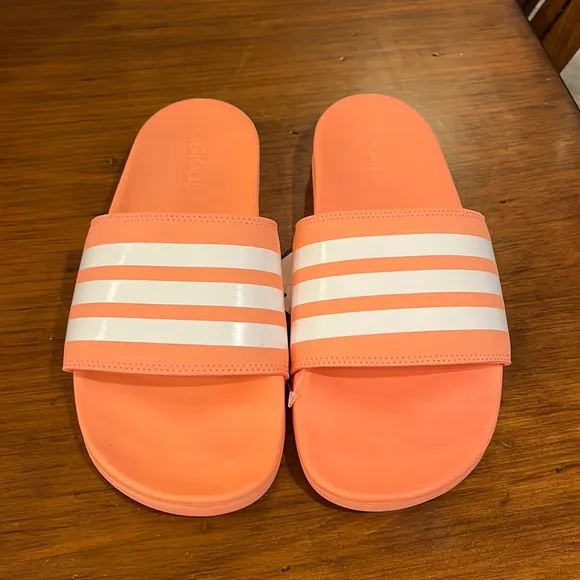 Adidas Adilette Comfort Slides Sandals Shoes Coral B43528 Women’s Size 8