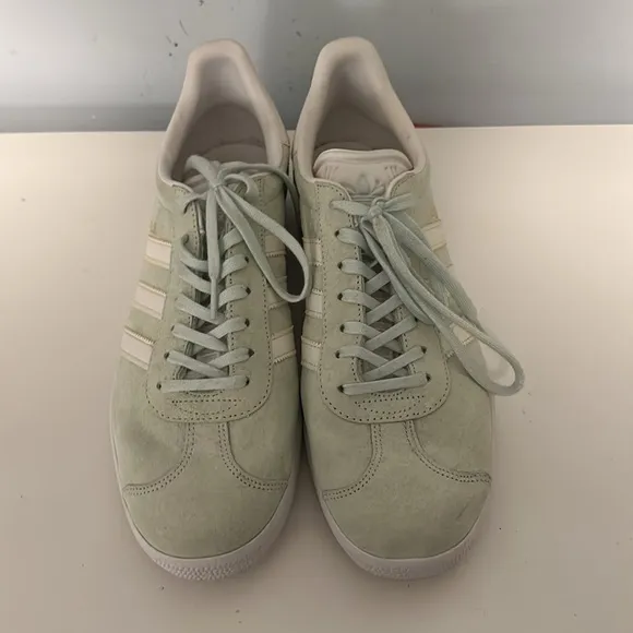 Adidas Gazelle Shoes
