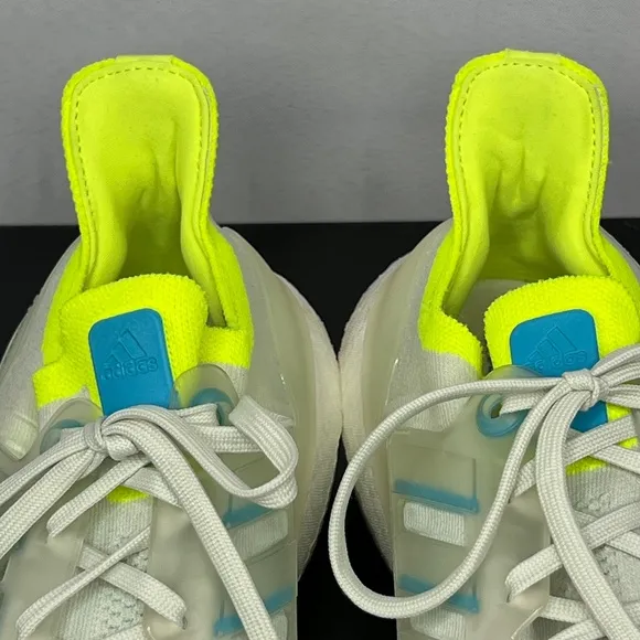 Adidas Sneakers Mens Ultra Boost 21 Running Shoes Size: 11.5