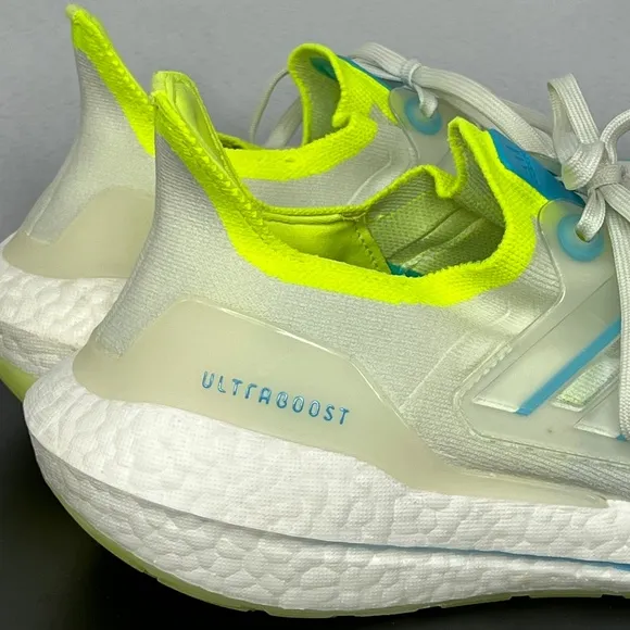 Adidas Sneakers Mens Ultra Boost 21 Running Shoes Size: 11.5
