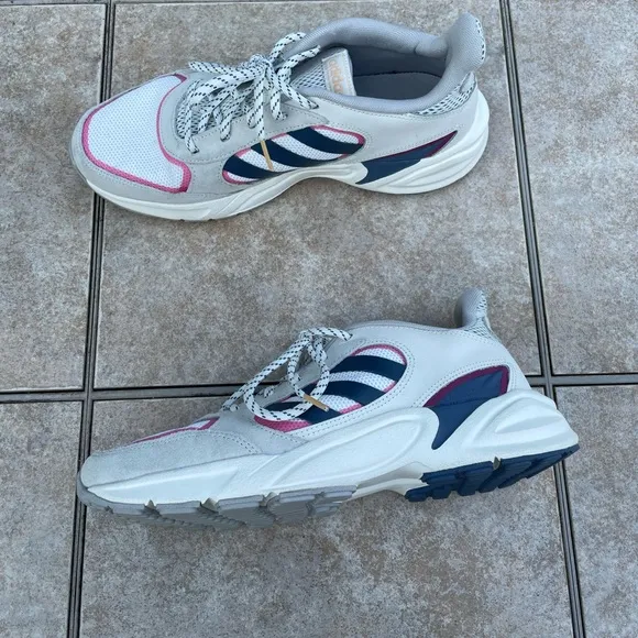 adidas Womens 90s VALASION White Running Shoes EE9907
