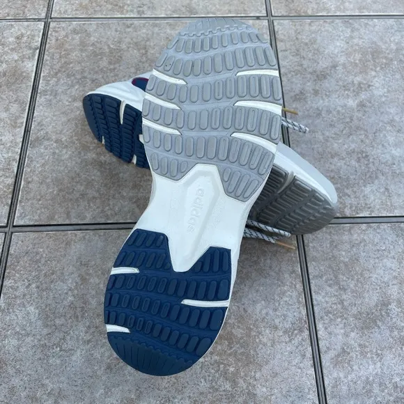 adidas Womens 90s VALASION White Running Shoes EE9907