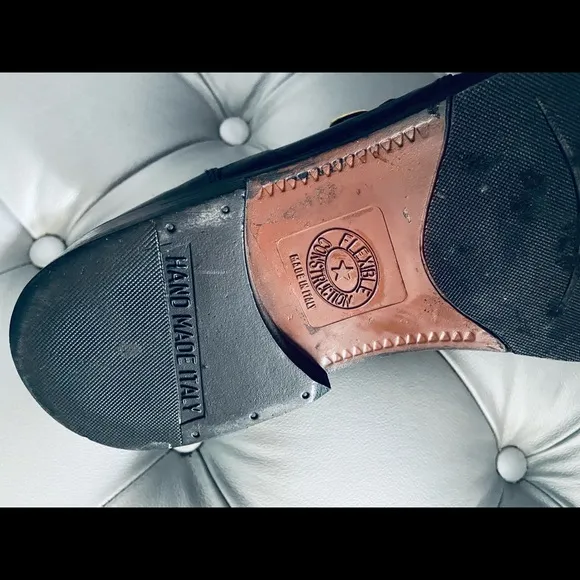 Adolfo Black Leather Shoes w/ Buckle Closure