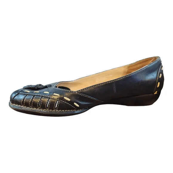 Aerosoles open ended womens sz 7 leather black tassels slip on shoes
