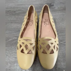 AGL Women's yellow Ballet Flats