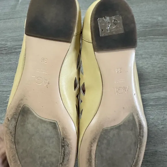 AGL Women's yellow Ballet Flats