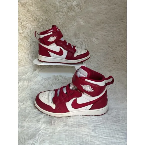 Air Jordan 1 Hi FlyEase Cardinal Red US 5 Youth / Women’s 6