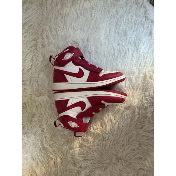 Air Jordan 1 Hi FlyEase Cardinal Red US 5 Youth / Women’s 6