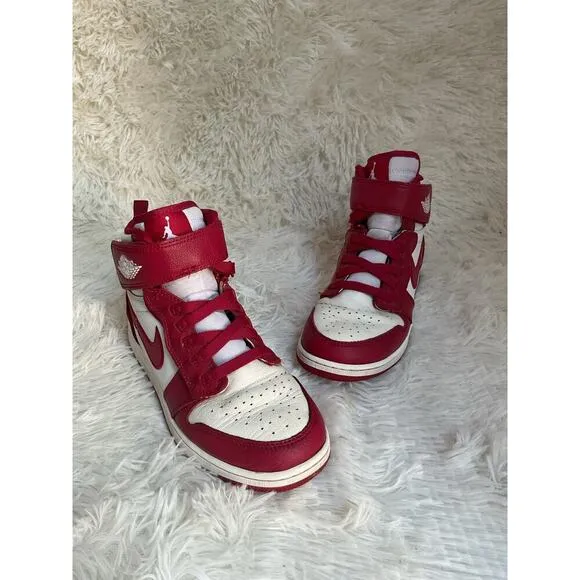 Air Jordan 1 Hi FlyEase Cardinal Red US 5 Youth / Women’s 6