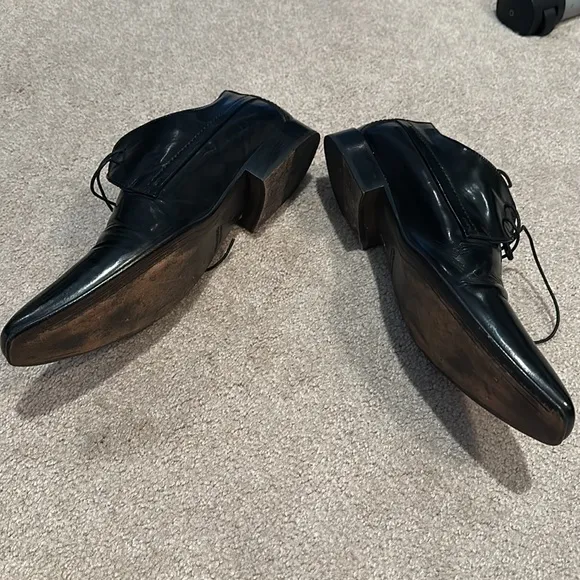 Aldo Men’s Patent Leather Tuxedo shoes. Black. Worn only twice. Size 43