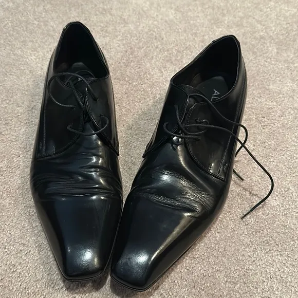 Aldo Men’s Patent Leather Tuxedo shoes. Black. Worn only twice. Size 43