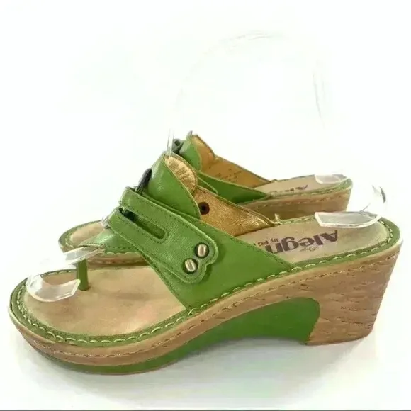 Alegria sandals 35 green leather thong sticky strap orthopedic comfort wedges