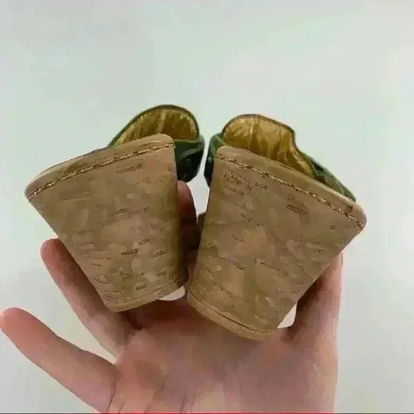 Alegria sandals 35 green leather thong sticky strap orthopedic comfort wedges