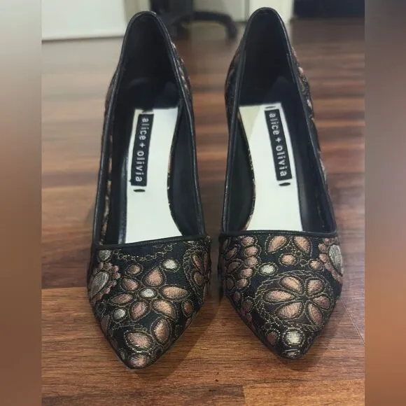 Alice   Olivia Black Women's Heels