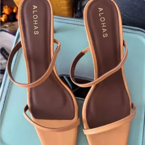 Alohas Cannes strappy orange heels size 41