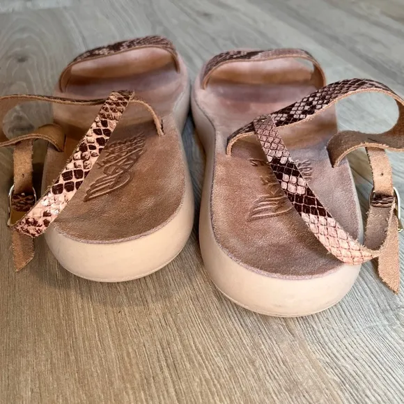 Ancient Greek Sandals Snake Print leather Sandals with comfort sole. EU size 38