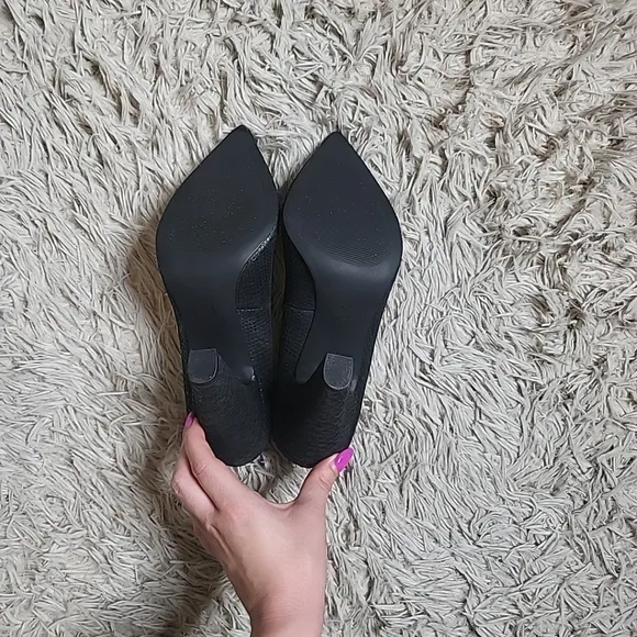 Anne Klein Hollyn Heels Pumps Black Reptile Print Leather Size 7.5 M Chic Babe