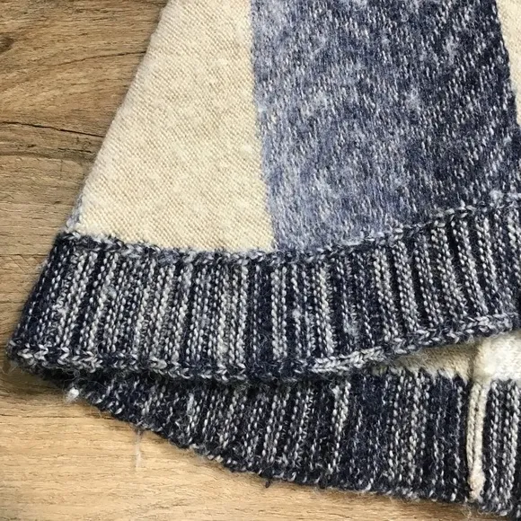ANTHRO Size XS/S Mabli Sleeping On Snow Vest Cardigan Sweater Boho Ombré Blue