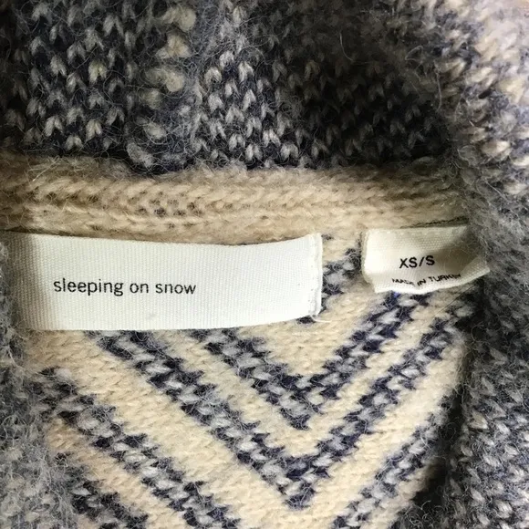ANTHRO Size XS/S Mabli Sleeping On Snow Vest Cardigan Sweater Boho Ombré Blue