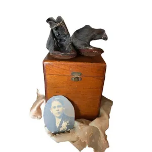 Antique Leather Baby Shoes in Wooden Box Little Daisy