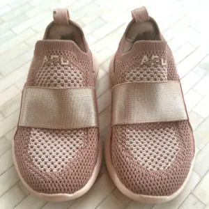APL Shoes