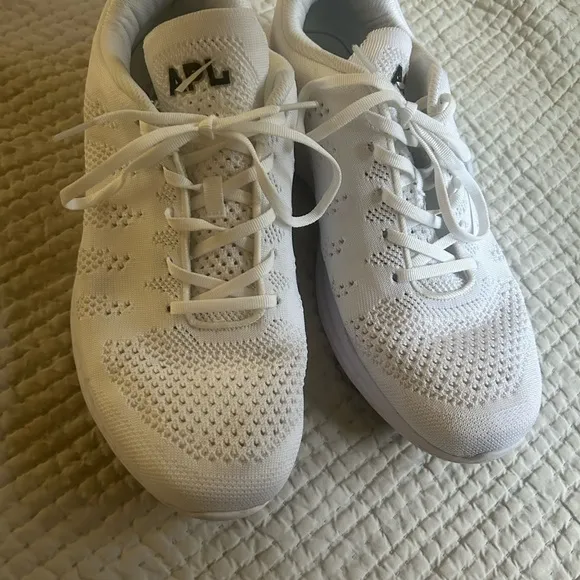 APL Techloom Pro running shoes size 13