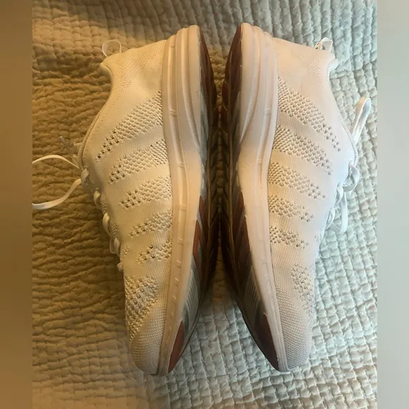APL Techloom Pro running shoes size 13