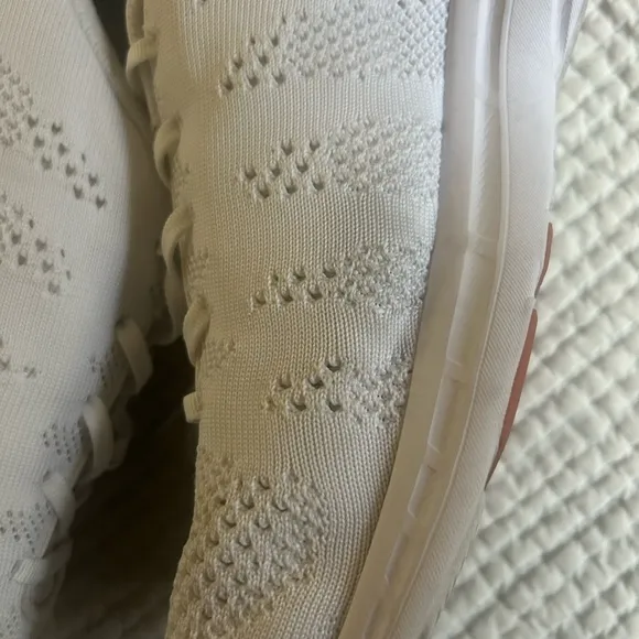 APL Techloom Pro running shoes size 13