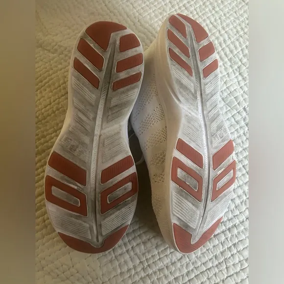 APL Techloom Pro running shoes size 13