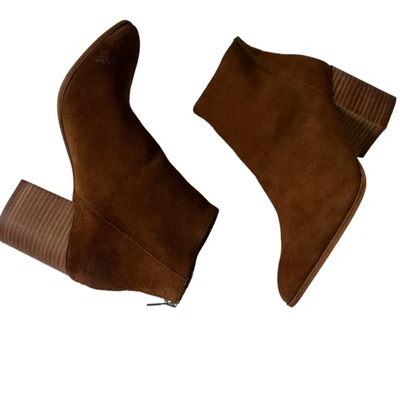 Aqua Women’s Dante Suede Pointed Toe Booties Size 10