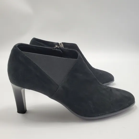 Aquatalia Black Suede Shooties Ankle Boots Zip