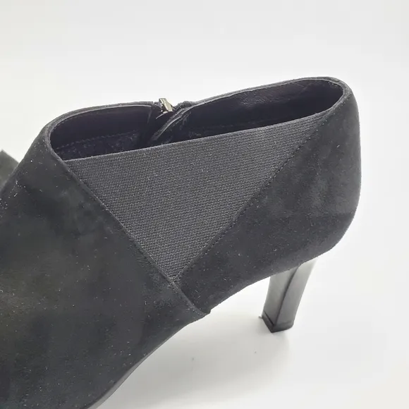Aquatalia Black Suede Shooties Ankle Boots Zip