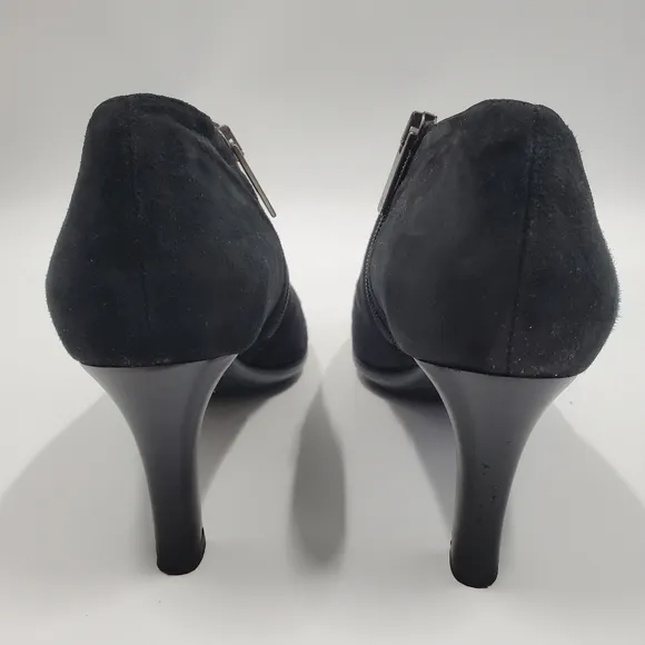 Aquatalia Black Suede Shooties Ankle Boots Zip