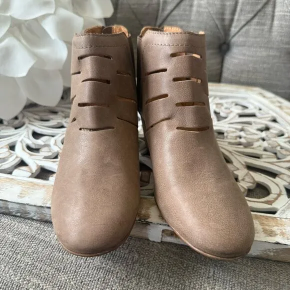 Aquatalia Leather Ankle Boots Women’s 8.5 NEW