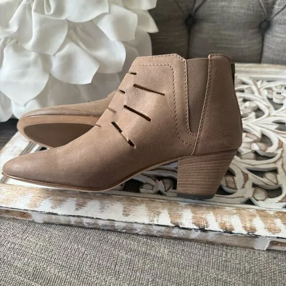 Aquatalia Leather Ankle Boots Women’s 8.5 NEW