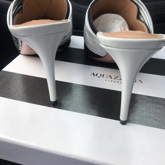 AQUAZZURA