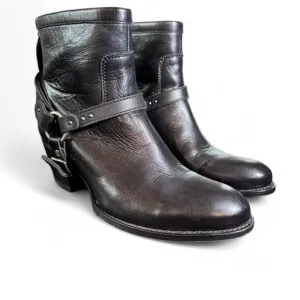Ariat Women's Black Leather and Silver Harness Boots Size 7.5