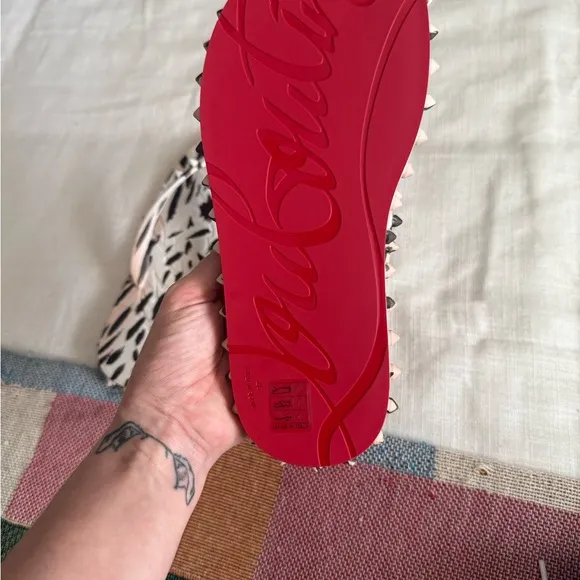 Authentic Christian Louboutin Super Loubi Gigi Flip Flop in Vintage Rose