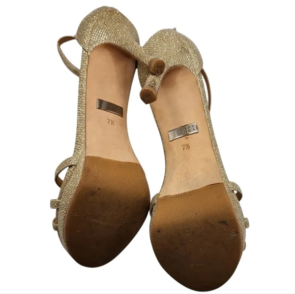 Badgley Mischka Gold Signify Platino Strappy Heels Size: 7.5