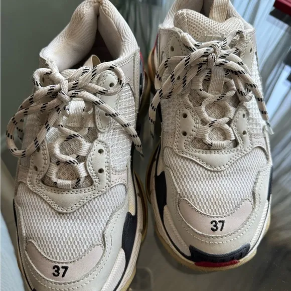 Balenciaga Women's Cream Sneakers
