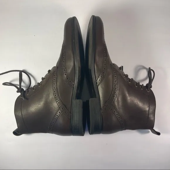 banana republic Leather  Oxford lace up ankle boots
